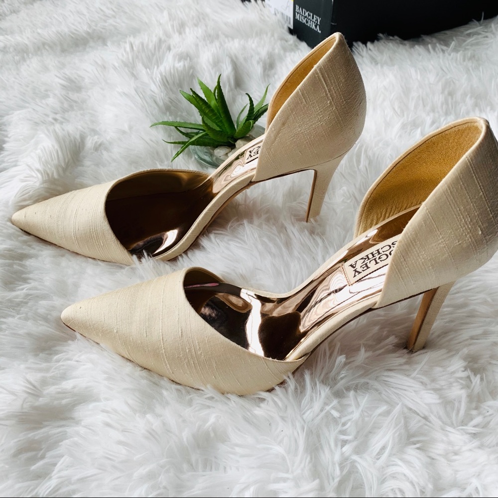 BADGLEY MISCHKA Lola Pump / Stiletto Silk Ivory
